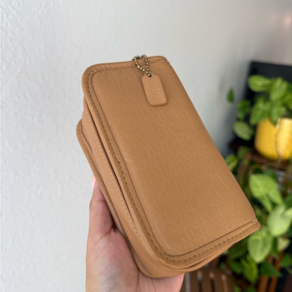 Coach Chubby Case 6925 in Camel